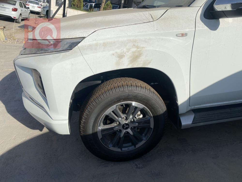 ميتسوبيشي L200